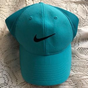 Nike Flexfit Mesh Cap